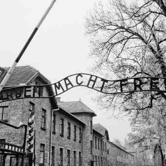 OŚWIĘCIM: Auschwitz-Birkenau